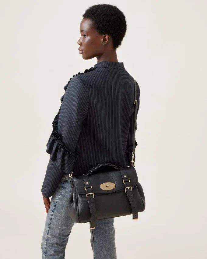 Alexa Black Heavy Grain Sustainable Icons