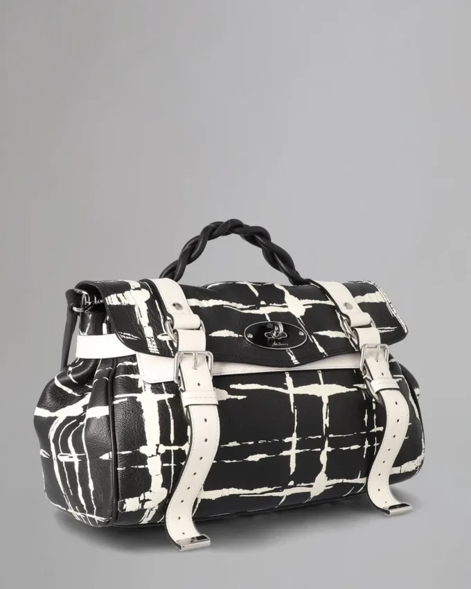 Alexa Pre-Loved Black & White Printed Check Pre-Loved Bags Alexa Pre-Loved Black & White Printed Check Pre-Loved Bags