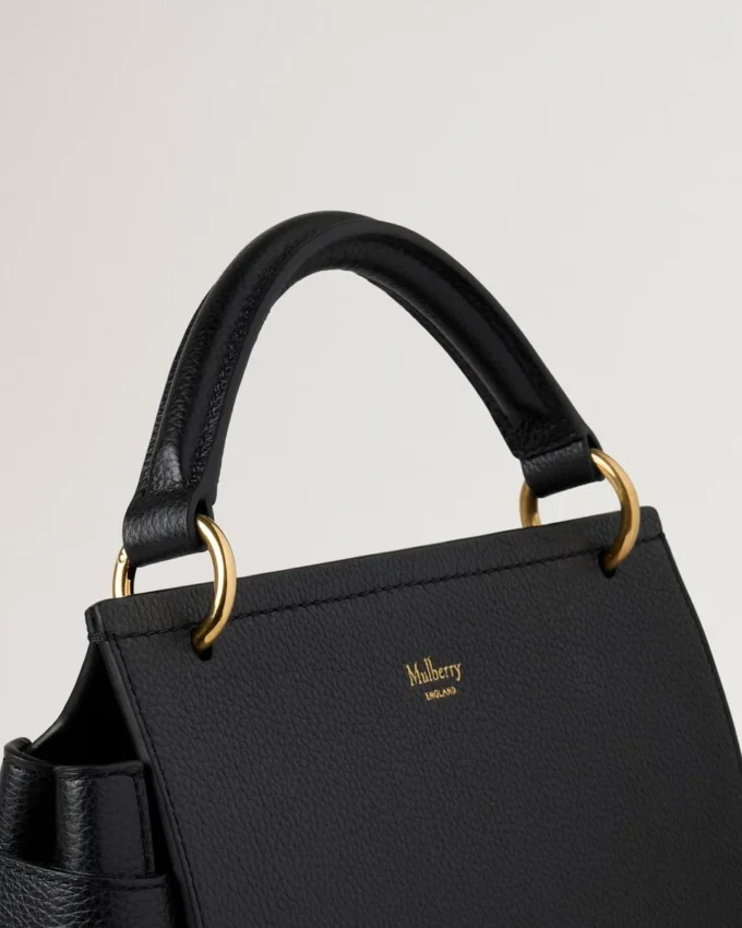 Amberley Handle Black Small Classic Grain Women