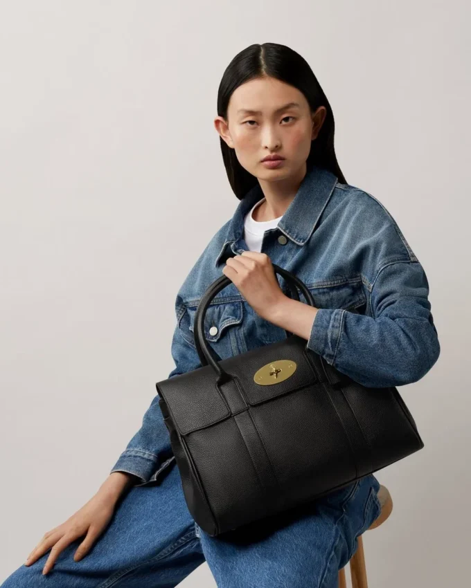 Bayswater in Black & Brass Small Classic Grain Bag Mulberry Bayswater in Black & Brass Small Classic Grain Bag Mulberry