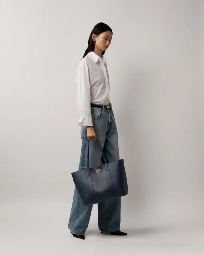 Bayswater Tote Night Sky & Poplin Blue Small Classic Grain with Contrast Bayswater Tote Night Sky & Poplin Blue Small Classic Grain with Contrast