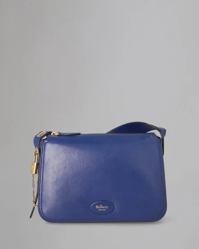 Billie Pre-Loved Pigment Blue Micro Classic Grain Billie Pre-Loved Pigment Blue Micro Classic Grain