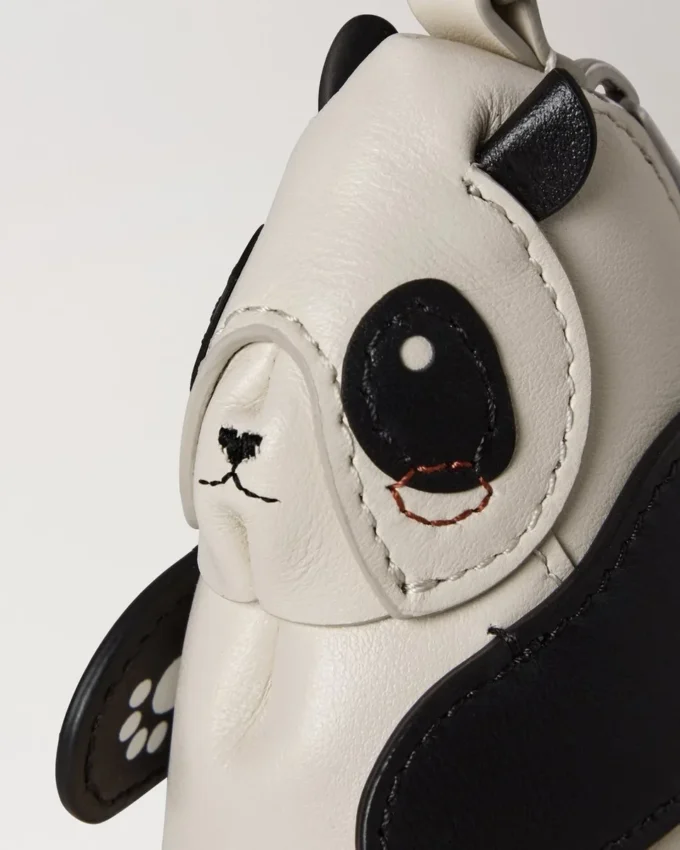 Case Keyring – Panda Black & Eggshell Small Classic Grain Case Keyring – Panda Black & Eggshell Small Classic Grain