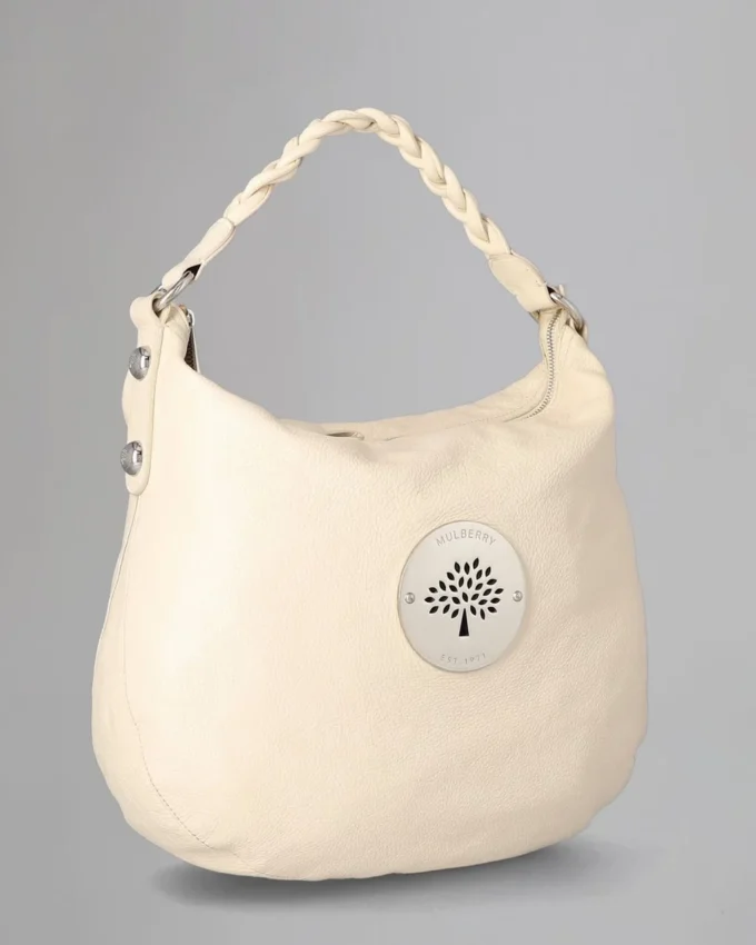 Daria Hobo Pre-Loved Marshmallow White Soft Spongy Daria Hobo Pre-Loved Marshmallow White Soft Spongy