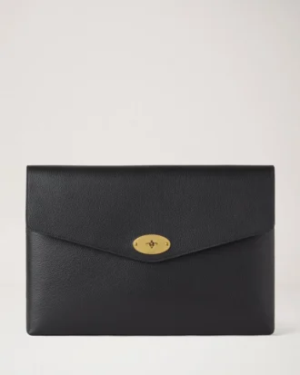 Darley Envelope Pouch Black Small Classic Grain