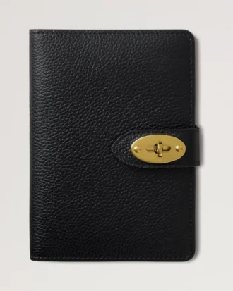 Darley Passport Cover Black Small Classic Grain