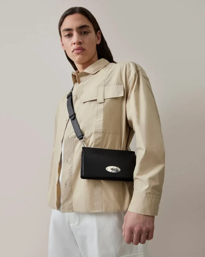 East West Antony Black Small Classic Grain Women East West Antony Black Small Classic Grain Women