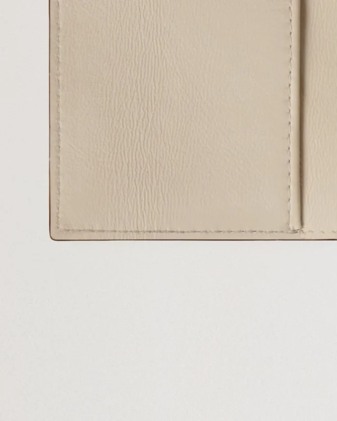 Folded Multi-Card Wallet Eggshell Micro Classic Grain