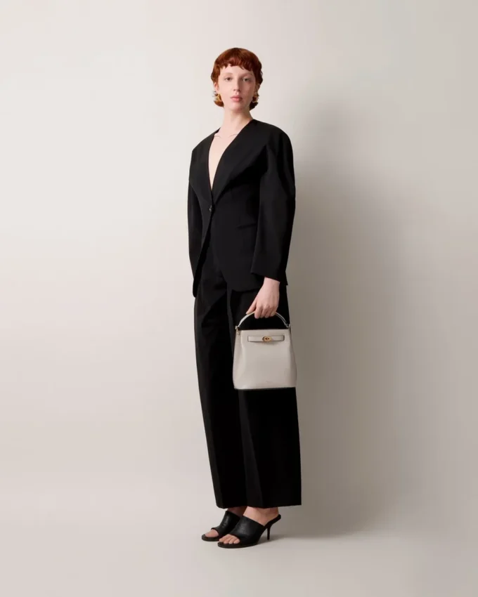 Islington Bucket Chalk Small Classic Grain Women Islington Bucket Chalk Small Classic Grain Women