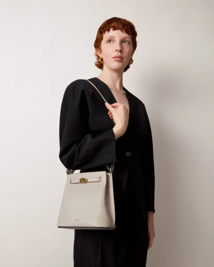 Islington Bucket Chalk Small Classic Grain Women Islington Bucket Chalk Small Classic Grain Women