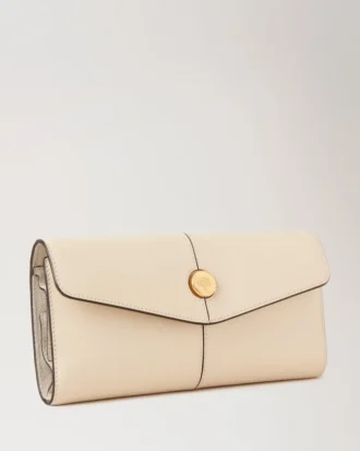 Jewellery Roll Eggshell Micro Classic Grain Lifestyle