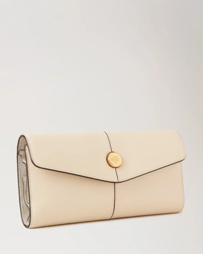 Jewellery Roll Eggshell Micro Classic Grain Lifestyle