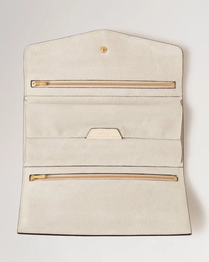 Jewellery Roll Eggshell Micro Classic Grain Lifestyle