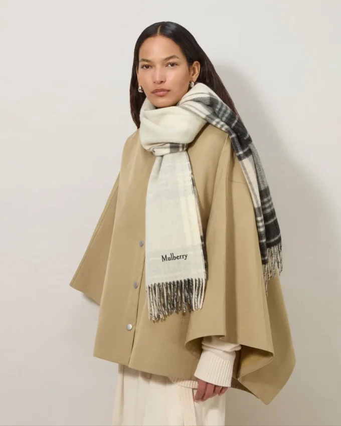 Large Reversible Heritage Check Scarf Eggshell & Black Merino Wool