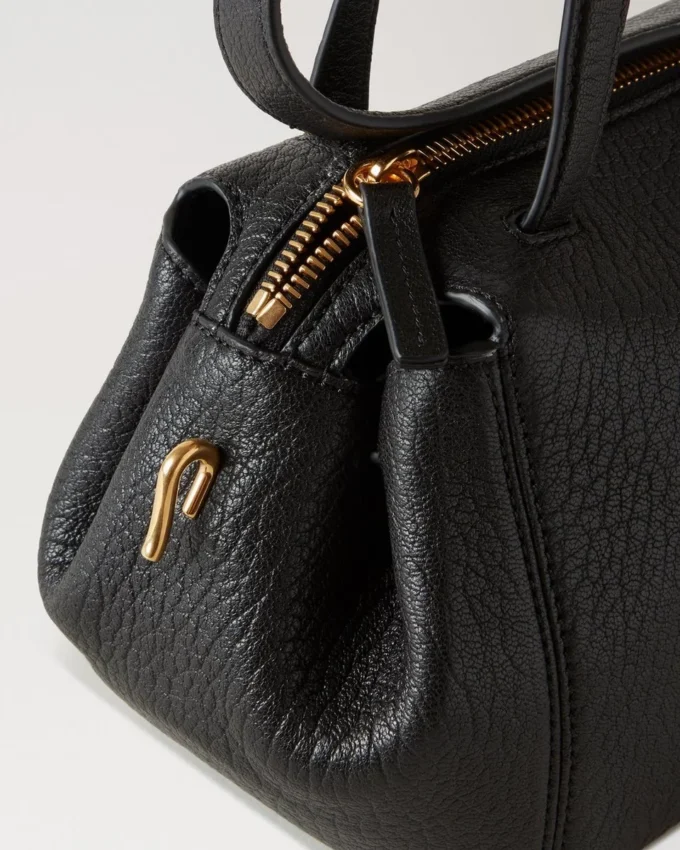 Meadow Small Shoulder Bag Black Natural Grain Mini & Micro Bags Meadow Small Shoulder Bag Black Natural Grain Mini & Micro Bags