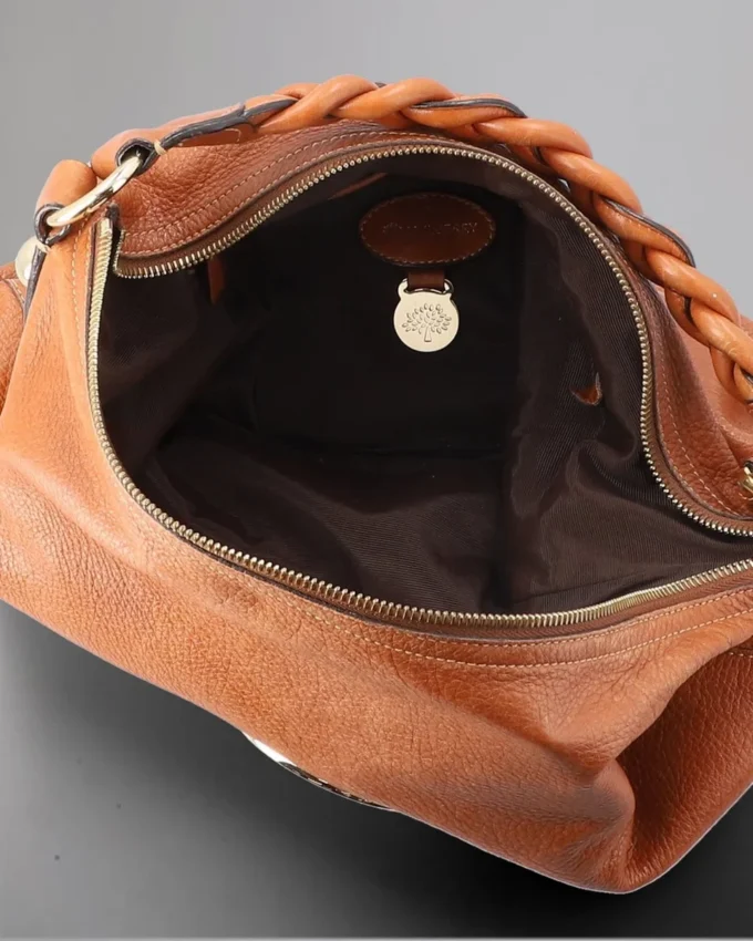 Medium Daria Hobo Pre-Loved Oak Soft Spongy Pre-Loved Bags Medium Daria Hobo Pre-Loved Oak Soft Spongy Pre-Loved Bags