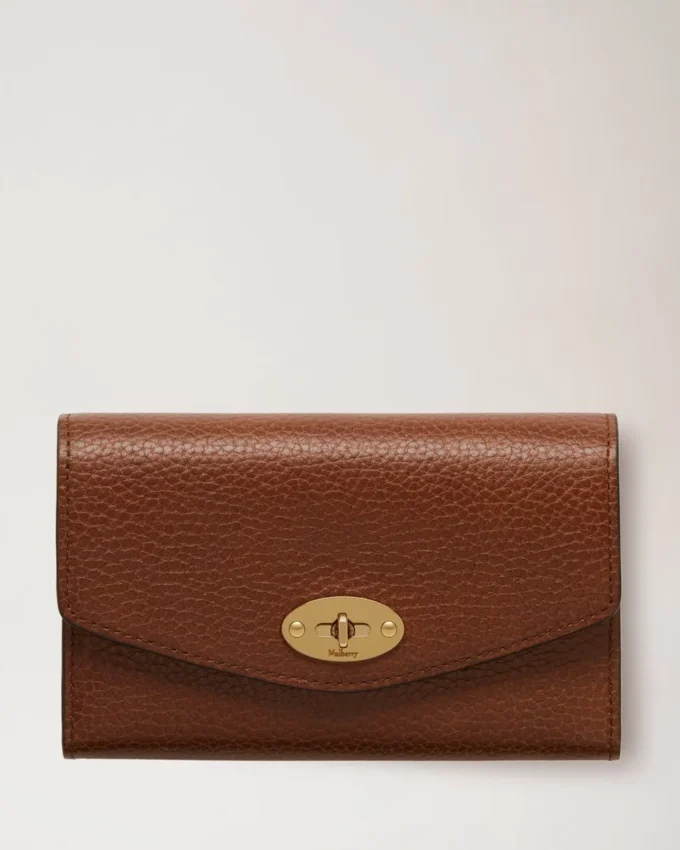 Medium Darley Wallet Oak Two-Tone Small Classic Grain Medium Darley Wallet Oak Two-Tone Small Classic Grain
