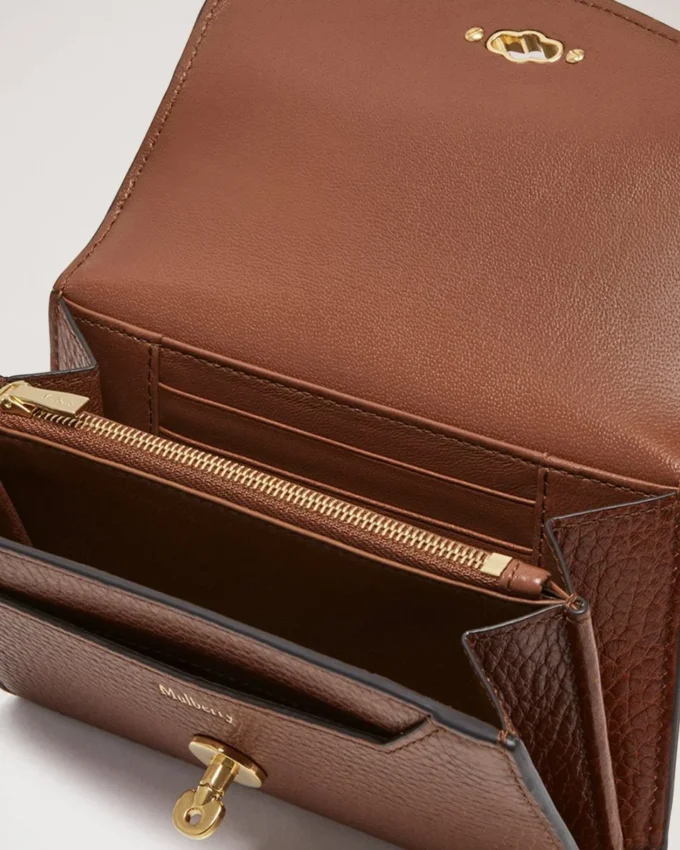 Medium Darley Wallet Oak Two-Tone Small Classic Grain Medium Darley Wallet Oak Two-Tone Small Classic Grain