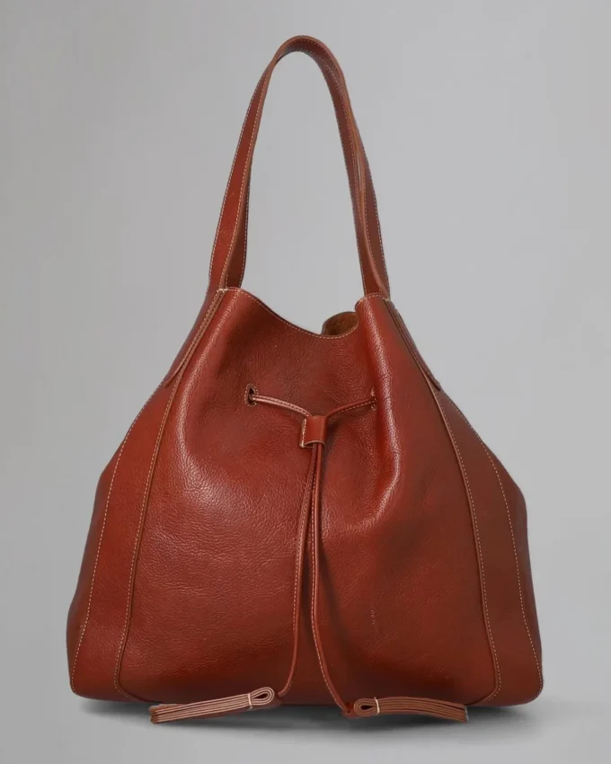 Millie Tote Pre-Loved Oak Legacy Nvt Pre-Loved Bags Millie Tote Pre-Loved Oak Legacy Nvt Pre-Loved Bags