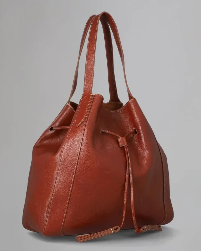 Millie Tote Pre-Loved Oak Legacy Nvt Pre-Loved Bags Millie Tote Pre-Loved Oak Legacy Nvt Pre-Loved Bags