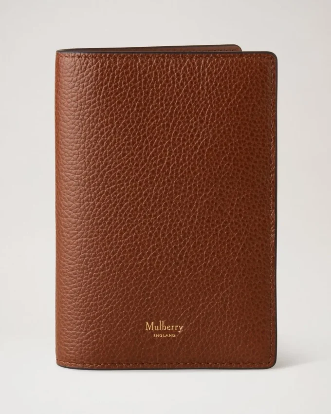 Passport Cover Oak Two-Tone Small Classic Grain Passport Cover Oak Two-Tone Small Classic Grain