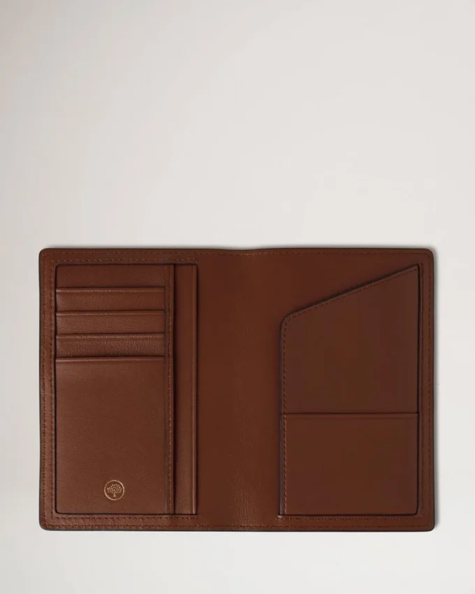 Passport Cover Oak Two-Tone Small Classic Grain Passport Cover Oak Two-Tone Small Classic Grain
