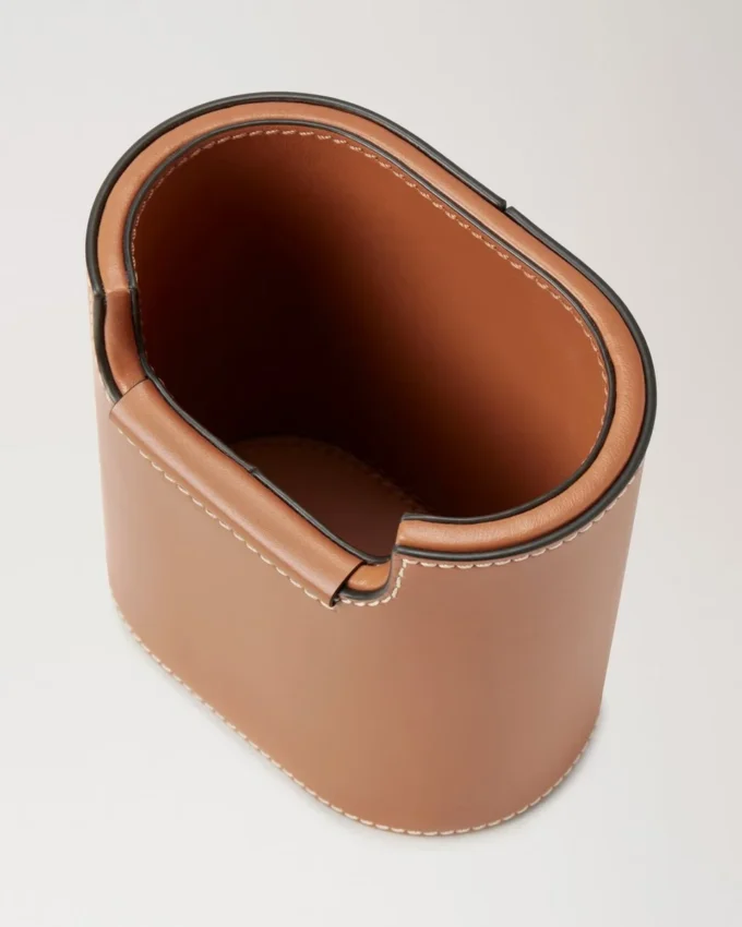 Pen Pot Vintage Oak Nappa Lifestyle