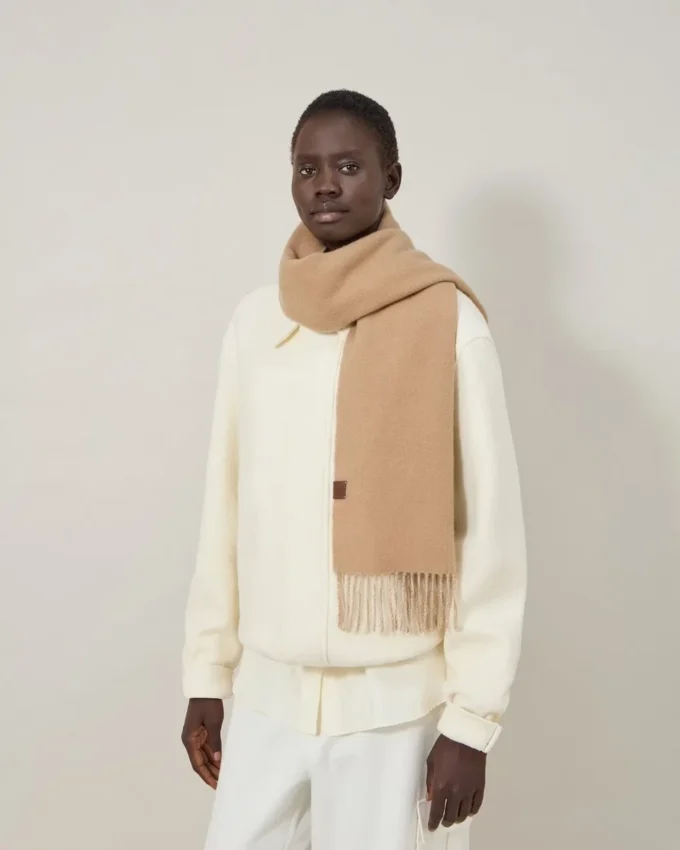 Reversible Cashmere Bi-Colour Scarf Eggshell & Camel Cashmere Reversible Cashmere Bi-Colour Scarf Eggshell & Camel Cashmere