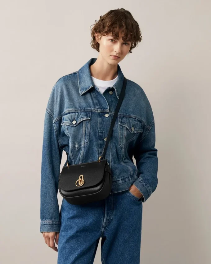 Small Amberley Satchel Black Small Classic Grain