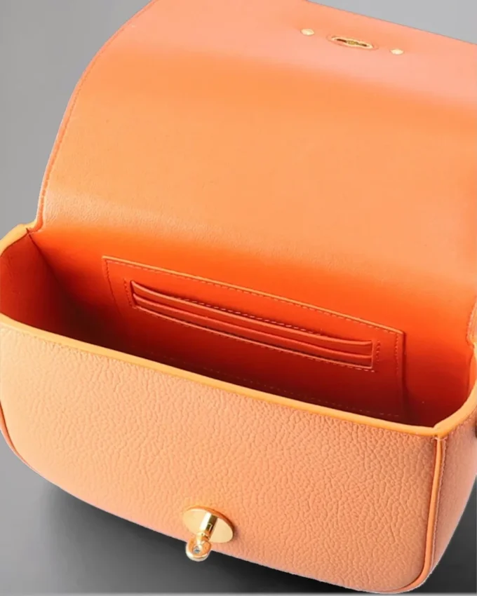 Small Darley Satchel Pre-Loved Apricot Small Classic Grain Small Darley Satchel Pre-Loved Apricot Small Classic Grain
