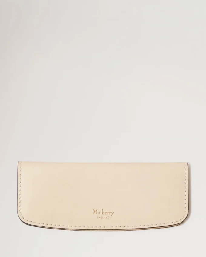 Vanity Set Eggshell Micro Classic Grain Lifestyle