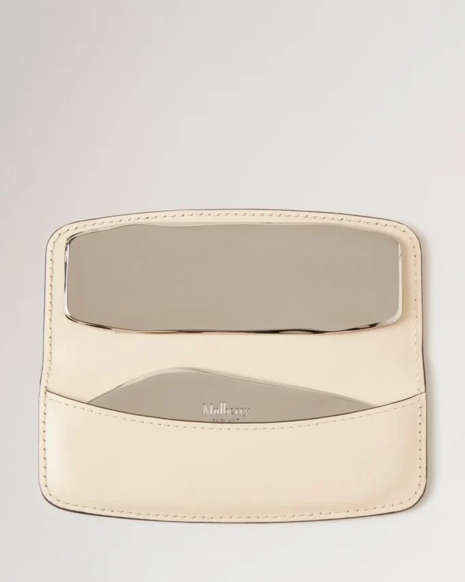 Vanity Set Eggshell Micro Classic Grain Lifestyle